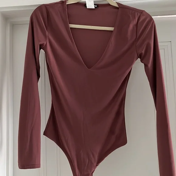 Fashion nova bodysuit - Picture 2 of 4